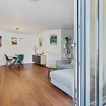 Modern Lux With Balcony In Apartment