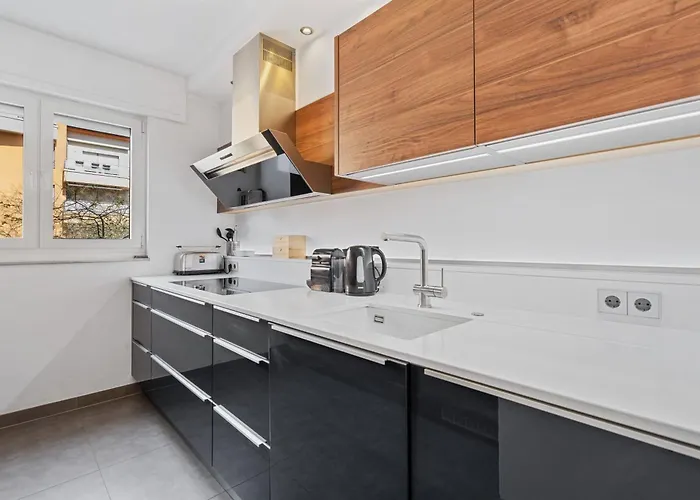 Apartman Modern Lux With Balcony In *