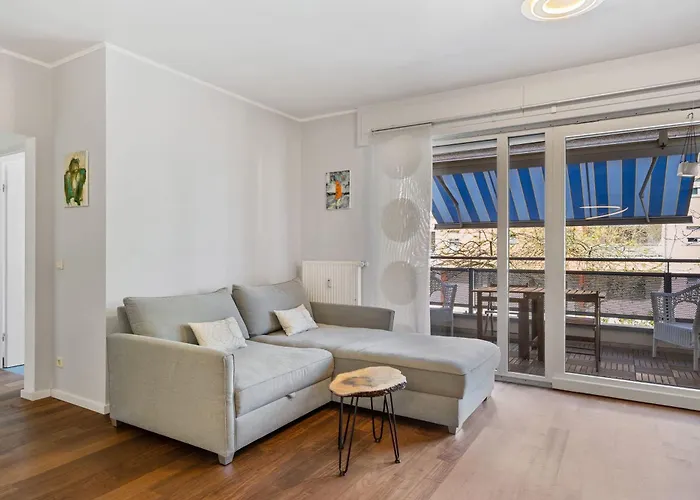 Modern Lux With Balcony In *