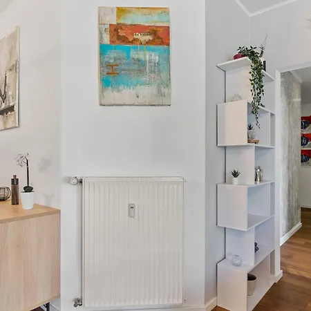 Apartment Modern Lux With Balcony In *