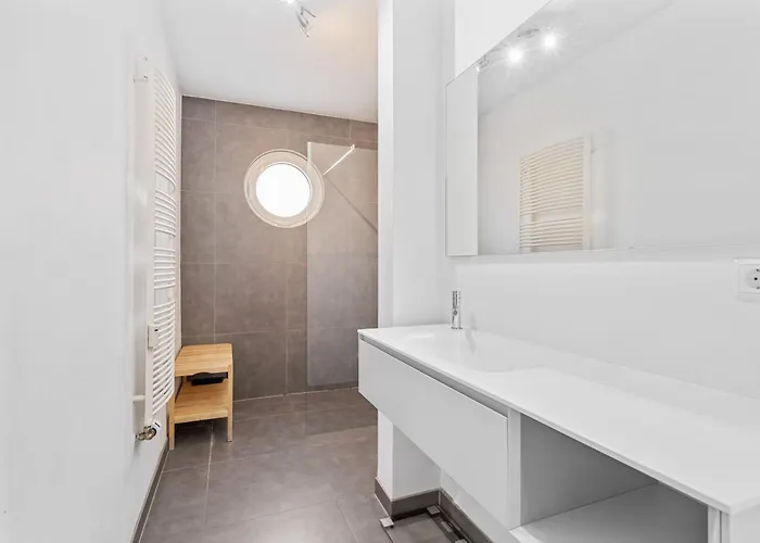 Modern Lux With Balcony In Apartament *